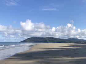 2020-10-29 View S, Daintree coastline